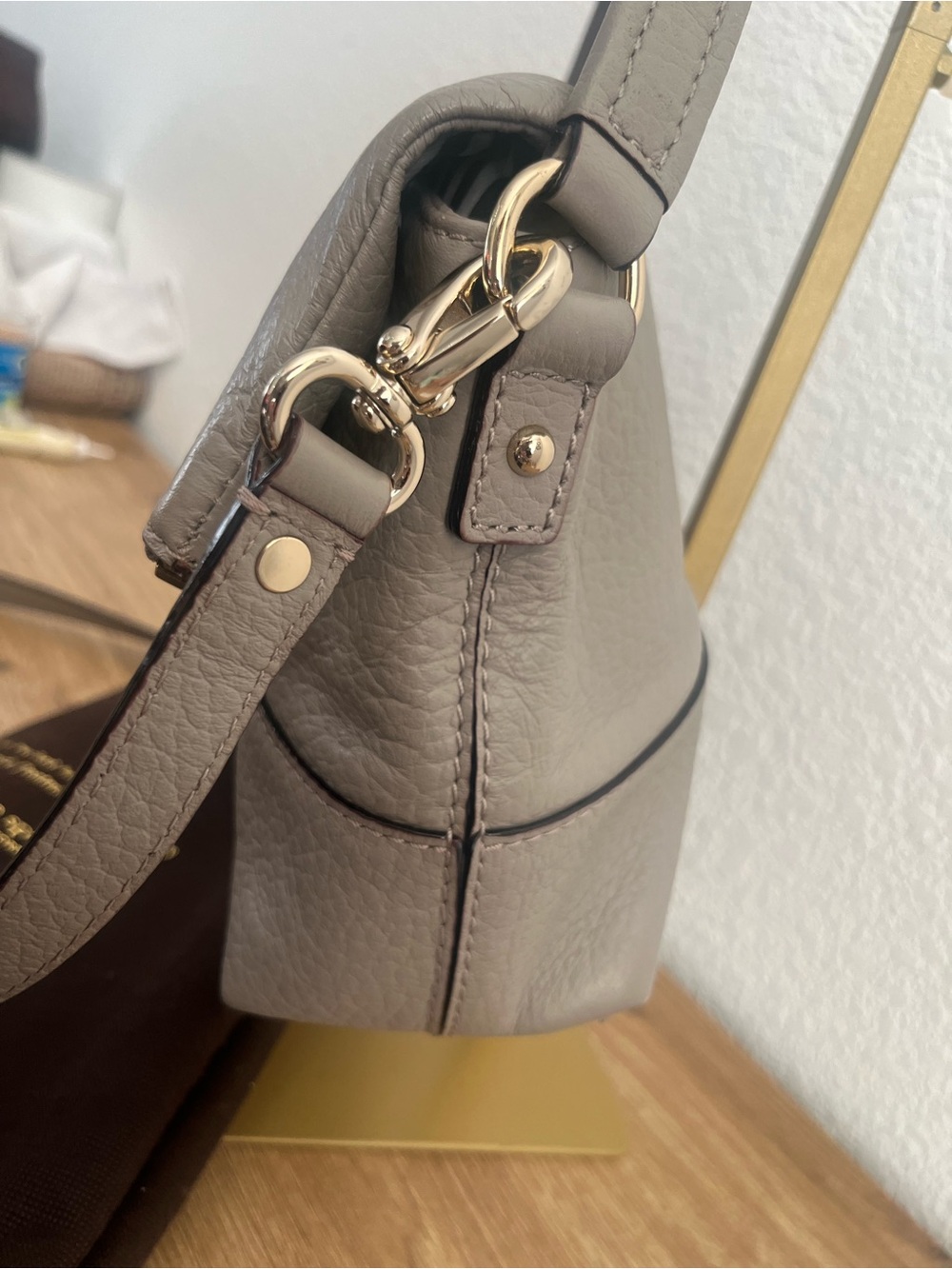 Kate Spade New York Cobby Hill Convertible Crossbody in Gray Beige with Dust Bag - Picture 4 of 16